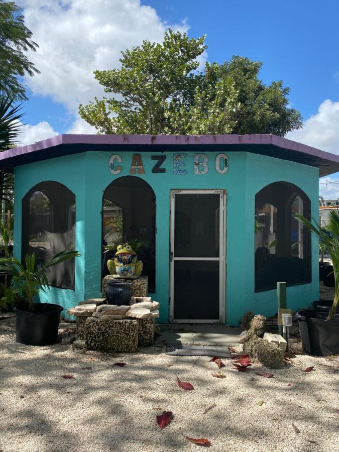Hoosville Hostel Florida City Exterior photo