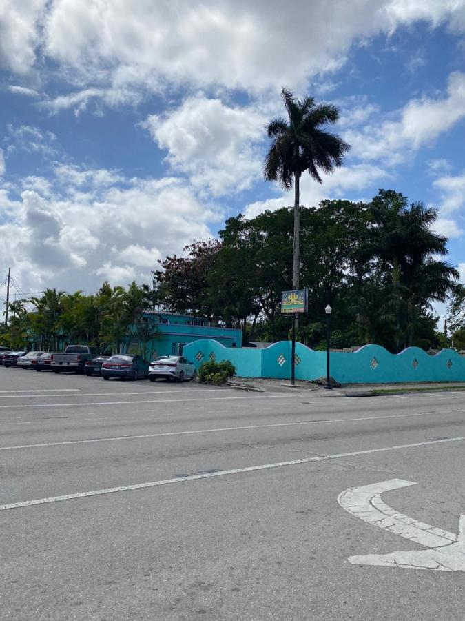 Hoosville Hostel Florida City Exterior photo