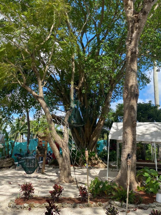 Hoosville Hostel Florida City Exterior photo