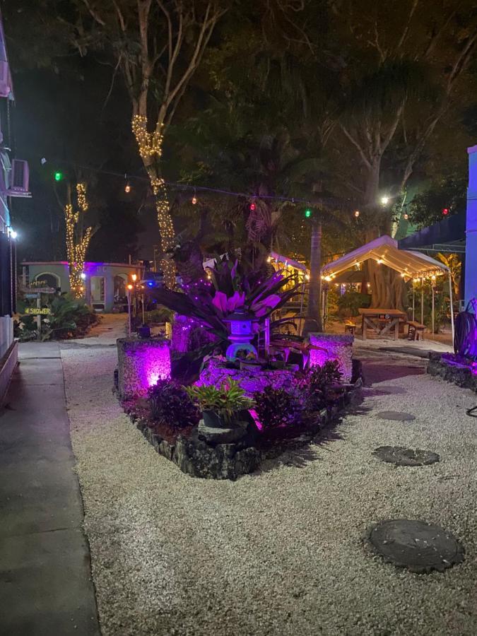 Hoosville Hostel Florida City Exterior photo